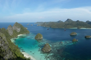 Indonesia Alila Purnama - Raja Ampat