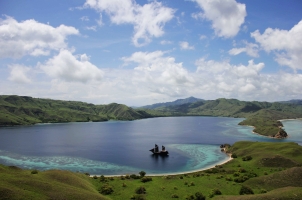 Indonesia Alila Purnama - Komodo Island