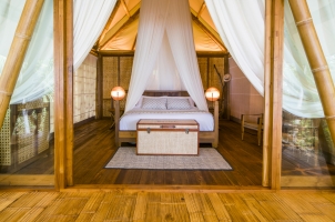 Bawah Reserve - Beach Suite Bedroom