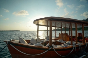 Bawah Reserve - Sunsest Boat Trip