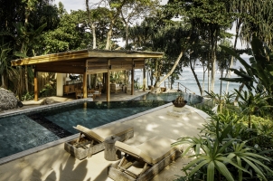 Nihi Sumba - Amole Treehouse - Main pool and outdoor living room