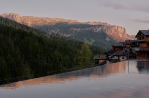 italy-aman-rosa-alpina-bawa-tours-travel-pool-exterior