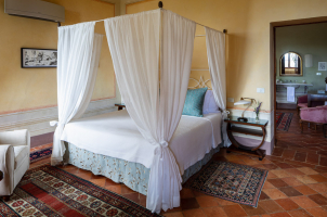 Italy - Borgo Pignano