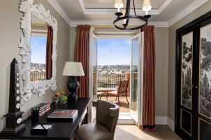 Hotel de la Ville - Roma Suite