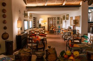 italy-su-gologone-bawa-tours-travel-Main-Restaurant