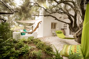 italy-su-gologone-bawa-tours-travel-experience-suite-garden