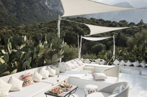 Tavole d'artista. Giovanna Palimodde. Hotel Su Gologone. Sardegna.