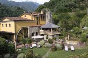 itIl Bottaccio Relais & Chateaux in Montignosoaly-il-bottaccio-bawa-tours-travel-bottaccio-garden