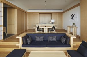Aman Tokyo - Suite lounge and kitchen area