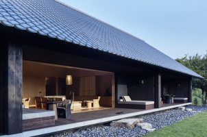 Amanemu - Outside terrace of living area, bathroom and bedroom