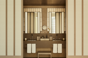 japan-tokyo-bawa-tours-travel-corner-suite3
