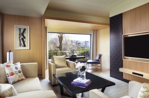 The Ritz-Carlton Kyoto - Suite Livingroom