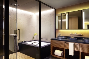 The Ritz-Carlton Kyoto - Bathroom
