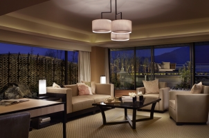 The Ritz-Carlton Kyoto - Suite Livingroom