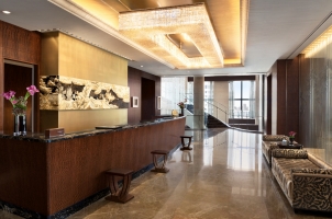 Shangri-La Tokyo - Lobby