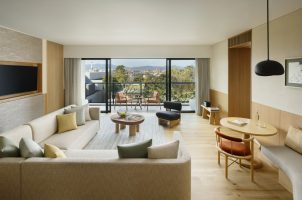 japan-sixsenses-kyoto-bawa-tours-travel-deluxe_Suite_Garden_Livingroom_TV