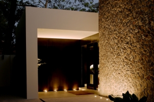 Amansara -Spa entrance