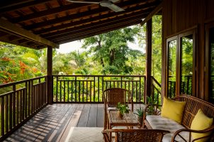 Farmhouse Resort & Spa