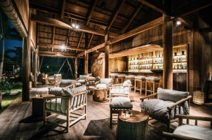 Phum Baitrang - Pool Bar