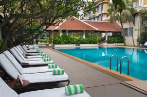 Cambodia - Raffles Hotel Le Royal - Swimming Pool