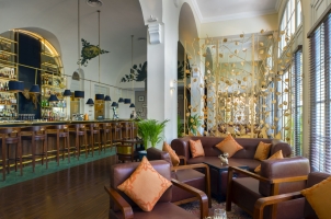 Cambodia - Raffles Hotel Le Royal - Elephant Bar