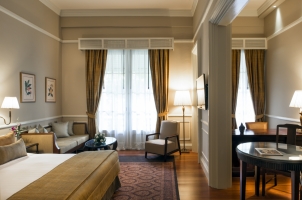 Cambodia - Raffles Hotel Le Royal  - Colonial Suite