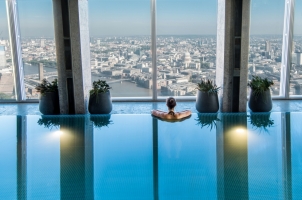 Shangri La Hotel at The Shard - London - Sky Pool