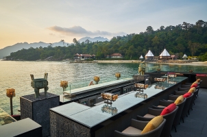 Ritz-Carlton Langkawi - PoolBar