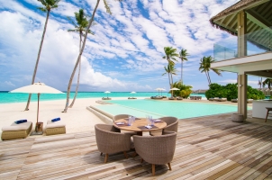 Baglioni Resort Maldives - Pool Bar