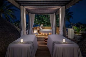 Maldives-Four-Seasons-Kuda-Haraa-Bawa-Tours-Travel-Night-spa