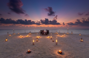 Baros - Sandbank Dinner
