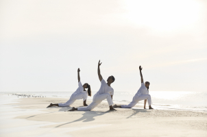 COMO Cocoa Island Malediven - Sandbank Yoga