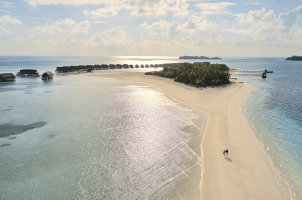 COMO Cocoa Island Malediven - Walking Sunrise