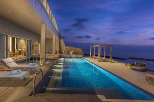 st-regis-bawa-tours-travel-John-Jacob-Astor-Estate-Main-Terrace-Evening