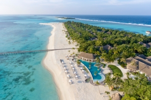 Kanuhura Maldives - Island View