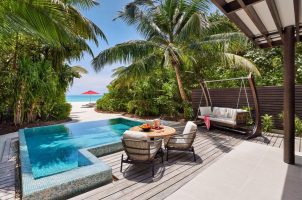 maldives-niyama-bawa-tours-travel-deluxe-beach-pool-villa-deck