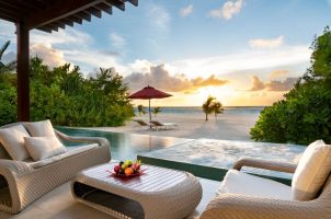 maldives-niyama-bawa-tours-travel-one-bedroom-beach-pool-pavilion-sunset