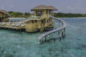 10140_Soneva Fushi - Out of the Blue - Slide