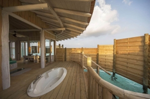 Soneva Jani - Outdoor Tub