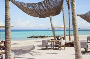Malediven - The Ritz Carlton - Beach Shack