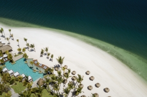 Mauritius LeSaintGeran - La Pointe Pool View