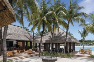 Shangri La's Le Touessrok - Republik Beach Club