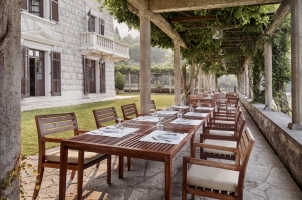 Montenegro - Aman Sveti Stefan - Loggia