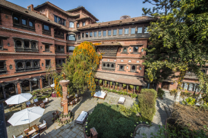 Dwarika's Hotels - pool area