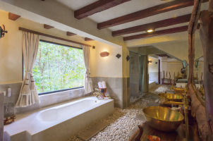 Dwarika's Resort Dhulikhel - bathroom