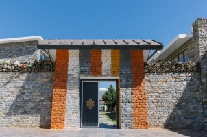 nepal-shinta-mani-mustang-bawa-tours-travel-Exterior-Elise-Hassey-4