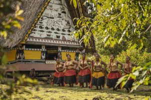 palau-four-seasons-explorer-bawa-tours-travel-cultural-dance
