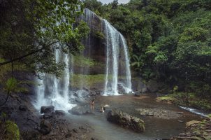 palau-four-seasons-explorer-bawa-tours-travel-ngardmau-waterfall-2