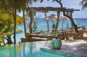 19-North-Island-Main-Pool-Sala