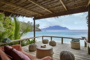 9-North-Island-Honeymoon-Beach-Deck